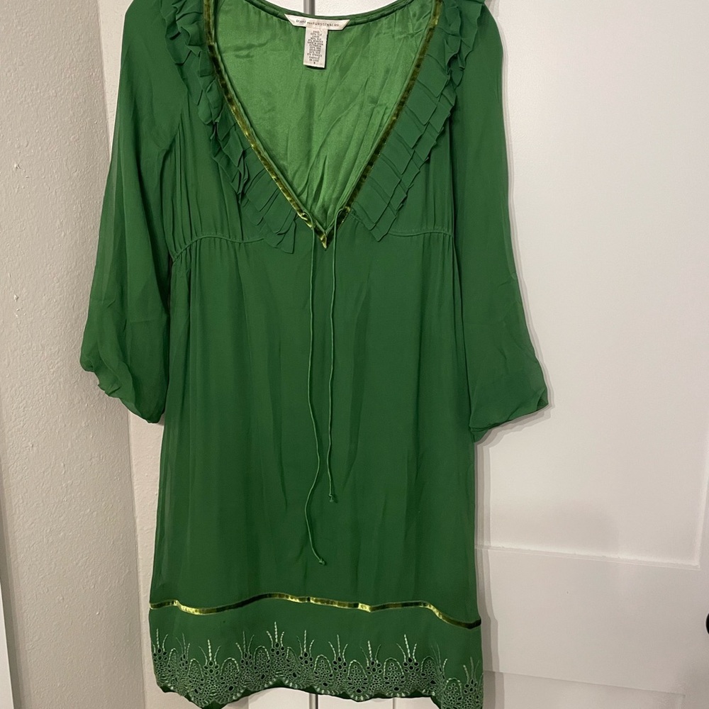 Diane Von Furstenberg 100% Silk Green Dress - Sz 6 - Picture 3 of 11